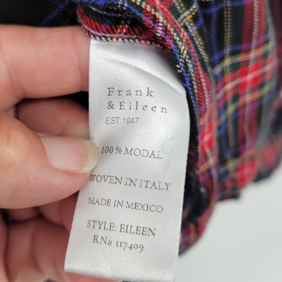 Frank & Eileen Red and Blue Plaid Button-Up Shirt Size Small - Picture 6 of 9